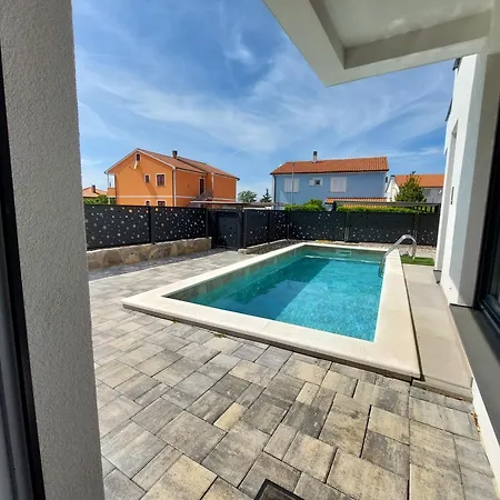 Luxury Desire With Pool Malinska