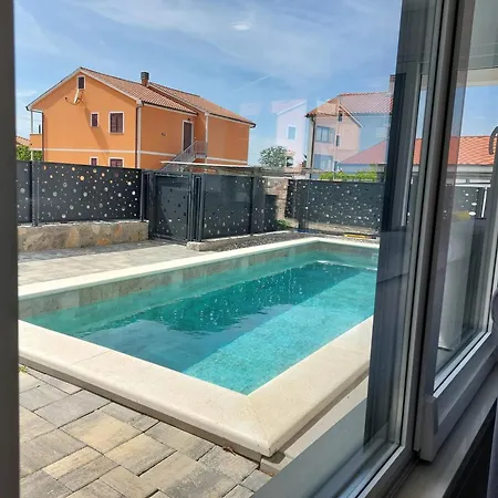 Luxury Desire With Pool *
