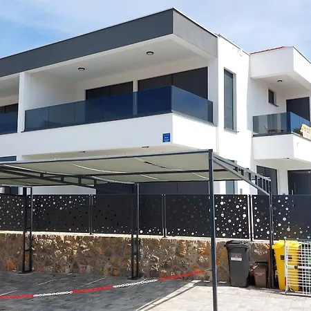 Appartamento Luxury Desire With Pool Malinska